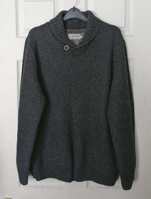 Preview of the first image of Mens Navy Knitted Jumper By TU Premium Clothing - Size M.