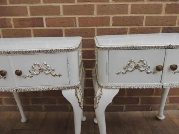 Image 17 of Pair of Queen Anne Glossy Bedside Tables (UK Delivery)