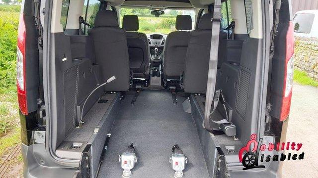 Image 15 of 2018 Ford Grand Tourneo Connect Automatic Wheelchair Access