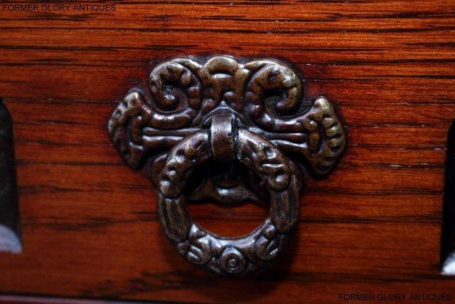 Image 70 of AN OLD CHARM TUDOR BROWN CARVED OAK BEDSIDE PHONE LAMP TABLE