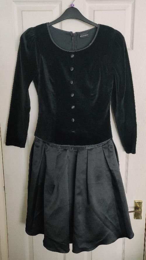 Preview of the first image of Vintage 1980s Black Occasion Dress - Size 10   BX41.