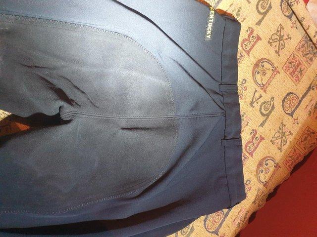 Preview of the first image of Kentucky winter breeches waterproof and windproof 28R as new.