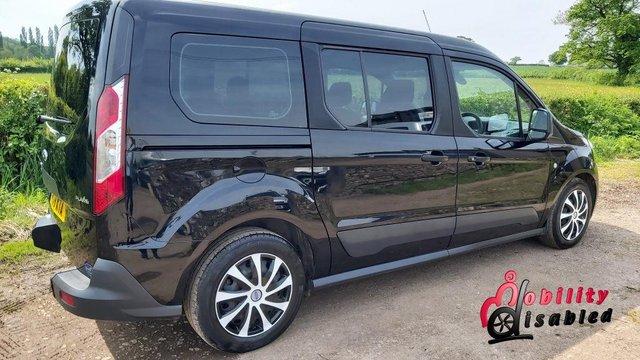 Image 4 of 2018 Ford Grand Tourneo Connect Automatic Wheelchair Access