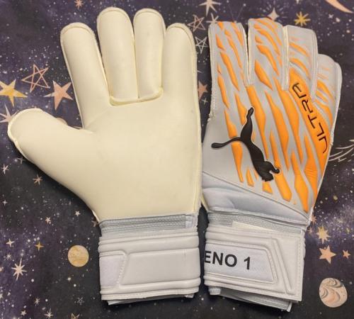 Image 3 of New Bernd Leno Player Issue Puma GK Gloves UK Size 9.5