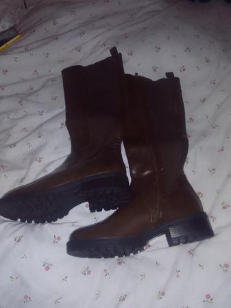 Image 2 of Ladies boots for sale brand new never worn