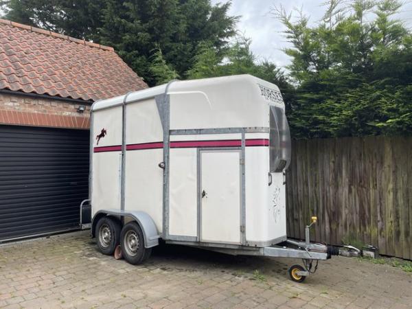 Image 8 of Bateson deauville horse trailer for sale.