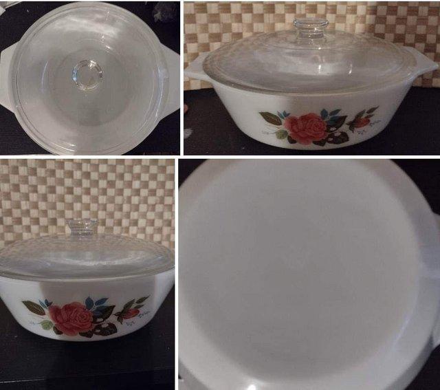 Preview of the first image of Pyrex cottage rose casserole dish with lid.