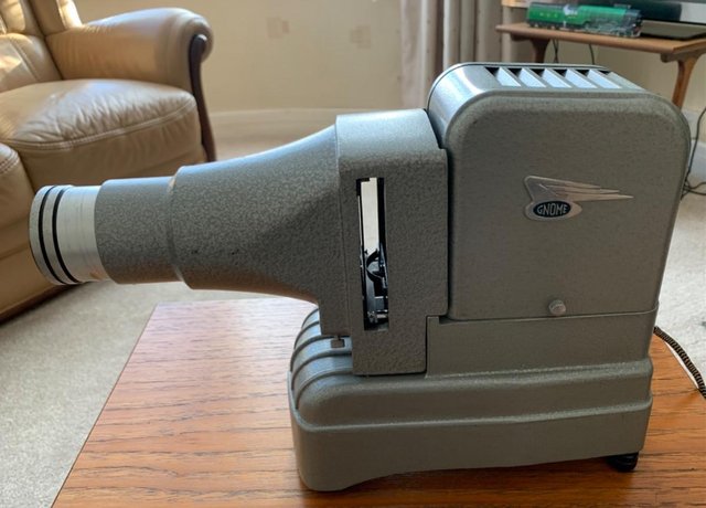 Preview of the first image of Gnome Alphax Slide projector.