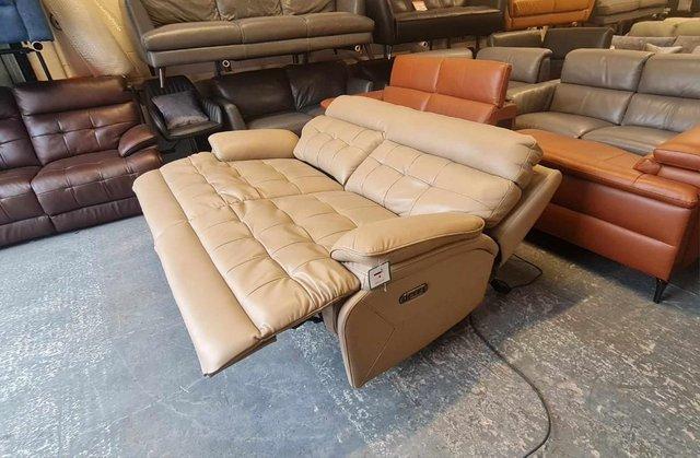 Image 12 of La-z-boy Knoxville cream leather electric 3 seater sofa