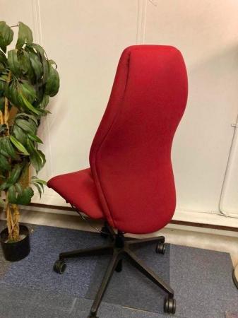 Image 8 of Usk U02 office/home office/task/computer ergonomic chair