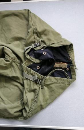Image 19 of Ex-Forces Green Cargo Trousers.  Waist 30" to 36".