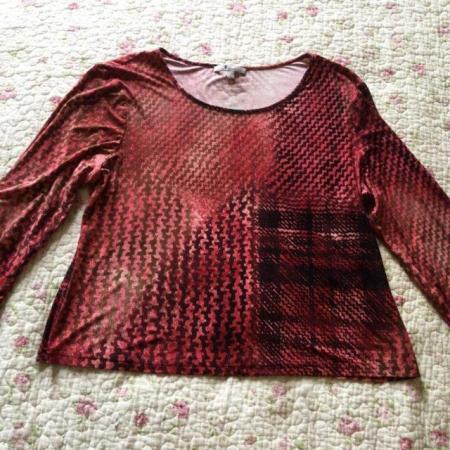 Image 1 of Size L KLASS Silky Stretchy Adjustable Sleeve Top - Gorgeous