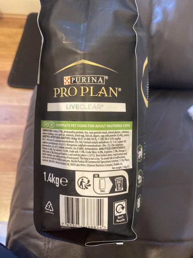 Preview of the first image of PURINA LIVE CLEAR ADULT DRY FOOD.