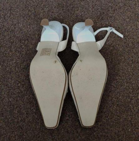 Image 3 of Ladies Beige/Cream Sling Back Shoes With Bow Detail - Size 4