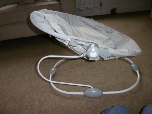 Image 3 of CUGGL Baby bouncer chair
