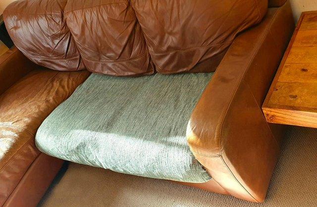 Image 2 of FREE, LEATHER 3 0R 4 SEATER SOFA