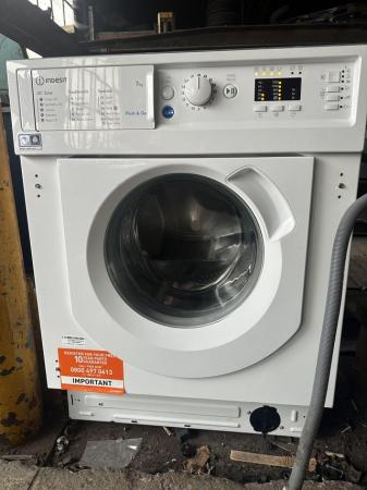 Image 1 of Indesit integrated washing machine
