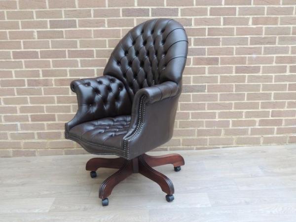 Image 8 of Chesterfield Directors Luxury Fully Buttoned Chair (UK Deliv