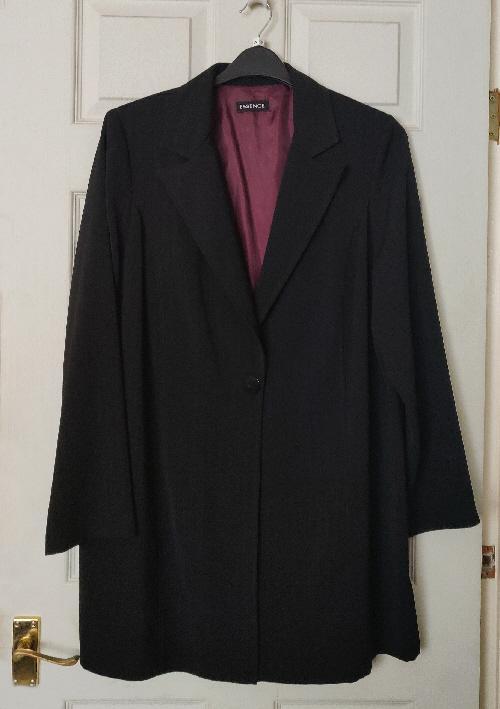 Preview of the first image of Ladies Stunning Essence Black One Button Jacket - Size 18.