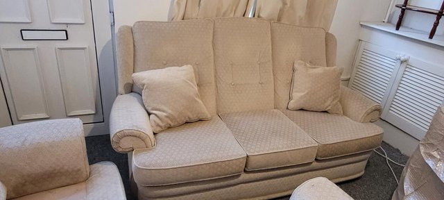Image 1 of 3 seater sofa & x2 single chairs