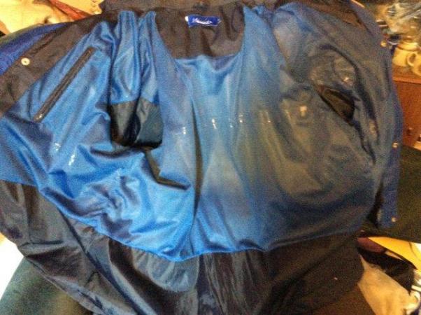 Image 4 of Men’s Navy Blue Raincoat /Anorak Size XL