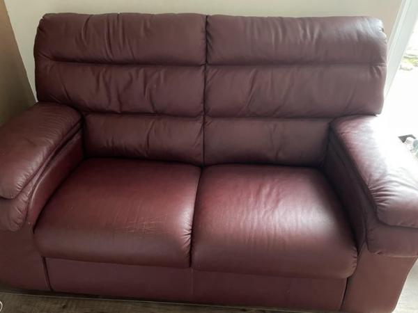 Image 2 of For sale Leather 2 seater sofa