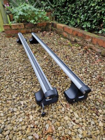 Image 1 of Lockable Thule Roof Bars with key