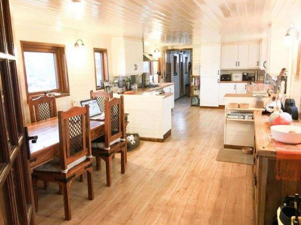 Image 3 of Outstanding Houseboat - Persevere1