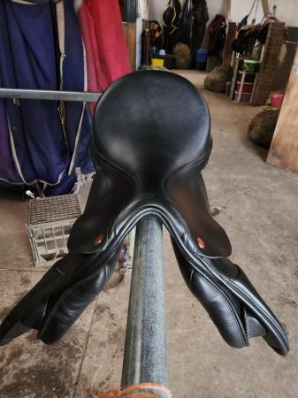 Image 3 of 17 inch kent and masters saddle