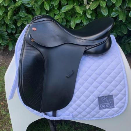 Image 1 of Kent & Masters 17” S-Series High Wither Dressage