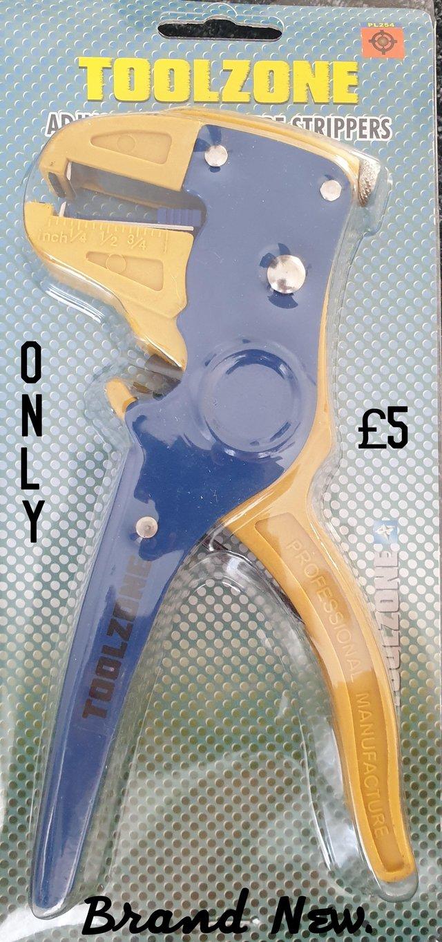 Preview of the first image of FOR SALE TOOLE ZONE WIRE STRIPPERS/CUTTERS.