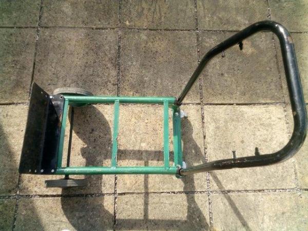 Image 2 of 4 WHEEL TROLLEY VERY STRONG HANDLES CAN BE REMOVED CANT FIND