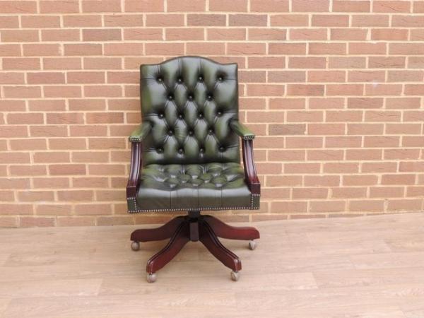 Image 3 of Gainsborough Chair on Shepherd Castors (UK Delivery)