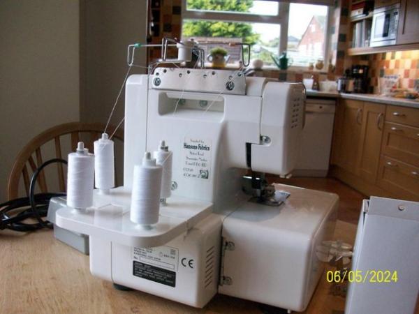 Image 2 of JANOME Overlocker sewing machine
