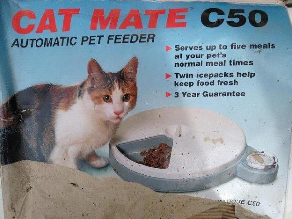 Image 5 of C50 Cate Mate Automatic Pet Feeder
