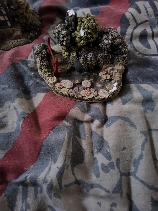 Preview of the first image of Lilliput lane fragrant haven.