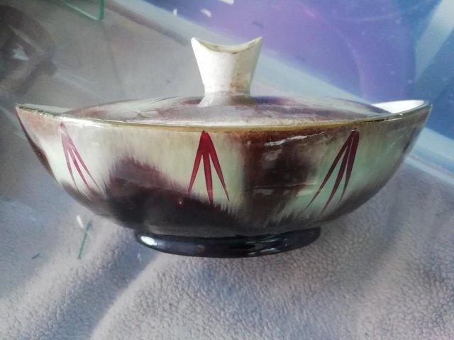 Preview of the first image of Brown Bowl ornamental see pics.
