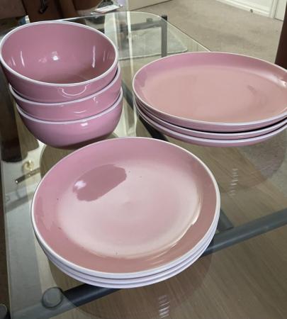 Image 3 of Dinner set - pink brand new