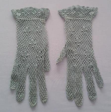 Image 1 of Beautiful Vintage Ladies Grey Lace Gloves