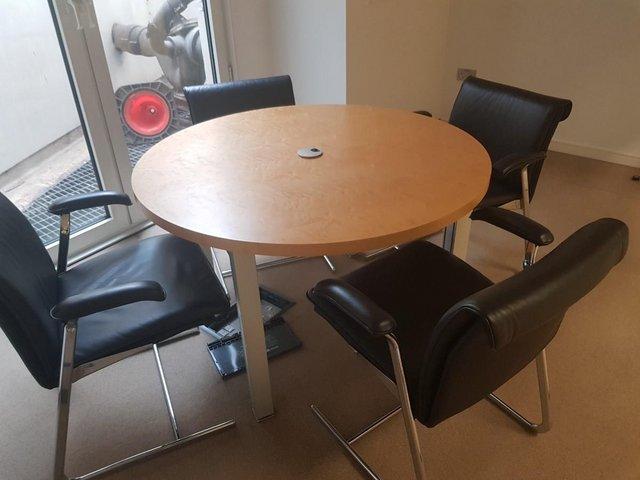 Preview of the first image of High Quality circular Meeting/boardroom/conference Table.