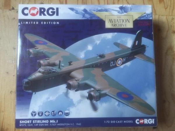 Image 3 of Brand new Short Stirling mk11.72 scale die cast model boxed