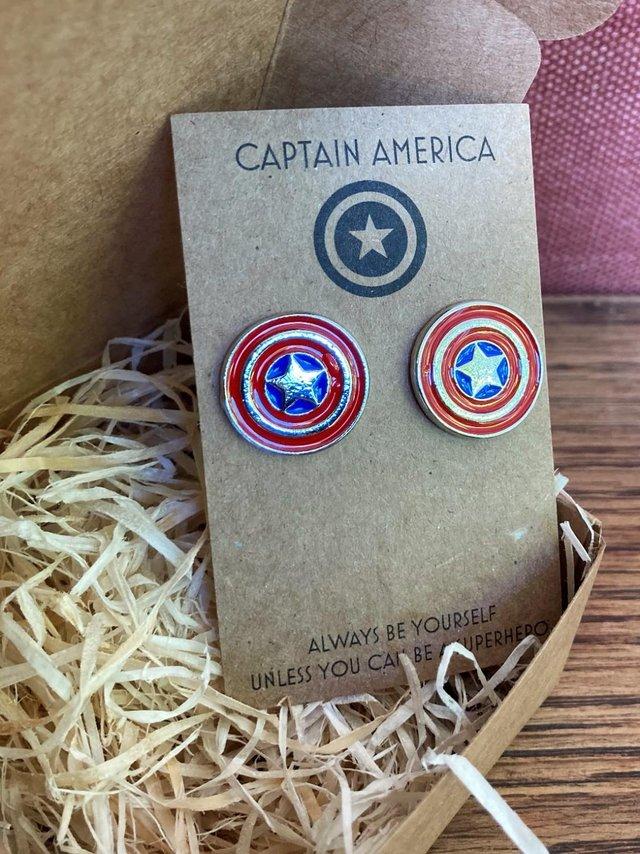 Preview of the first image of BNIB CAPTAIN AMERICA CAPT CUFFLINKS CUFF LINKS MARVEL COMICS.