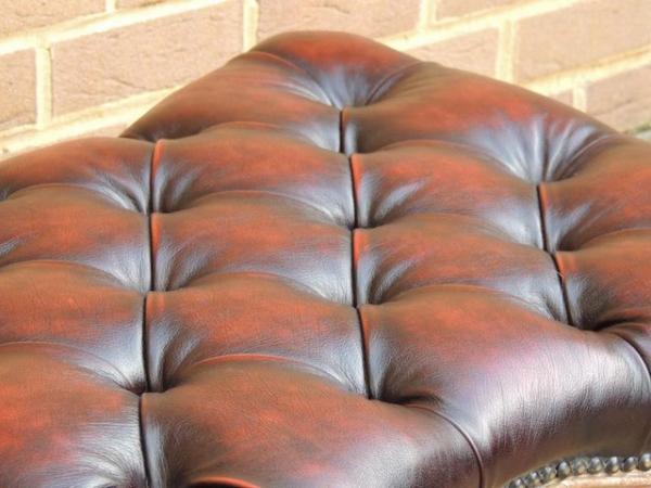 Image 9 of Luxury Unique Chesterfield Footstoool (UK Delivery)