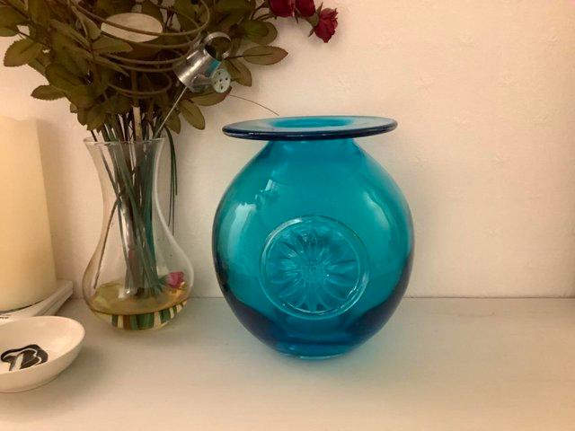 Preview of the first image of New Dartington Crystal Flower Globe Vase (Turquoise)..