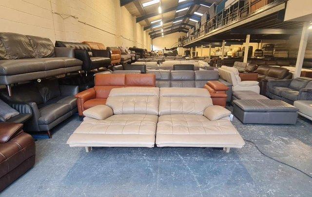Image 10 of La-z-boy Knoxville cream leather electric 3 seater sofa