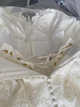 Image 2 of Wedding dress size 20 ivory lace