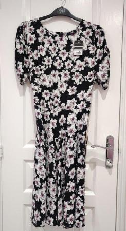 Image 2 of New Wallis Black Floral Summer Lightweight Dress Size 14