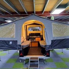 Image 2 of Trailer Tent Raclet Quickstop, 4 birth, 2 awnings+ extras
