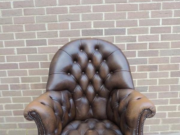 Image 7 of Chesterfield Directors Chair (UK Delivery)