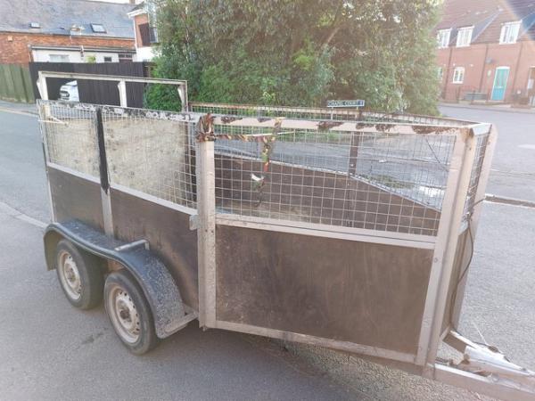 Image 2 of Twin axle converted horsebox trailer
